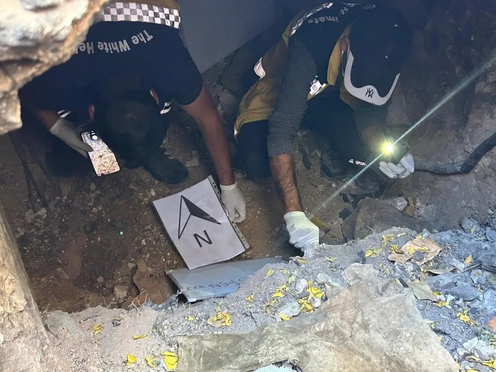 العثور على رفات خمسة أشخاص بينهم طفل وامرأة في ريف حمص الجنوبي