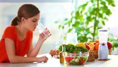 دراسة تكشف: كيف تؤثر حرارة مشروباتك على مزاجك وصحتك؟