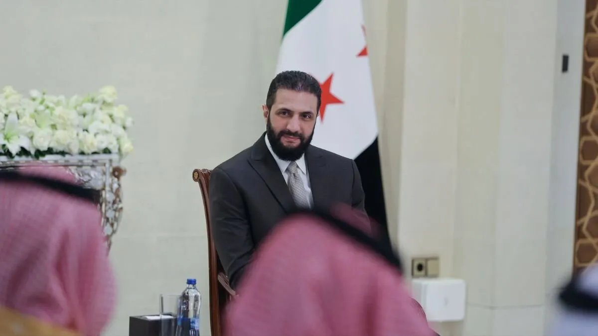 الرئيس الشرع يشارك في "دافوس الصحراء" بالرياض لبحث التعاون والاستثمار