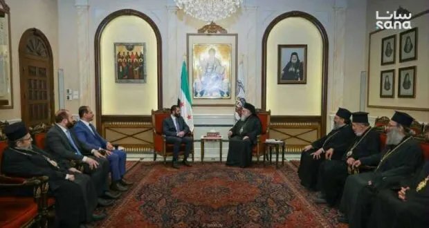 الرئيس الشرع يتفقد أحوال المسيحيين ويلتقي البطريرك يوحنا العاشر في الكنيسة المريمية بدمشق القديمة