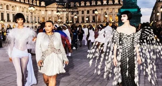 من هوليوود إلى الأزياء الراقية: استوديوهات باراماونت تستضيف حدث "فوغ" السنوي