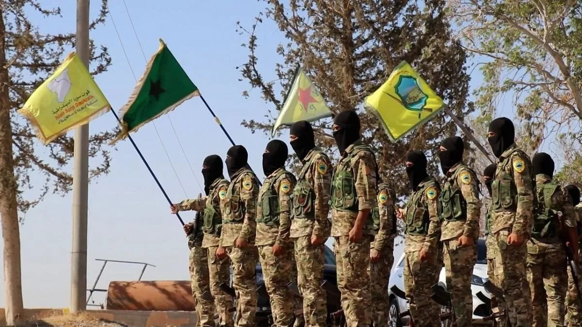 دير الزور: مقتل شاب يشعل فتيل التوتر العشائري مع "قسد"