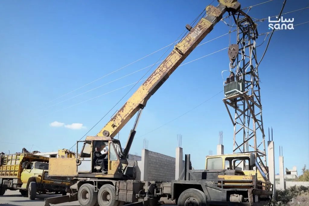 تحسين شبكة الكهرباء في ريف حماة: تركيب واستبدال محولات في السقيلبية وقلعة المضيق
