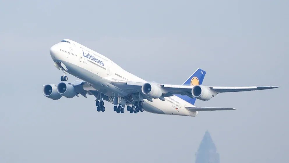 هبوط اضطراري لطائرة لوفتهانزا في بوسطن بسبب شجار عنيف لراكب