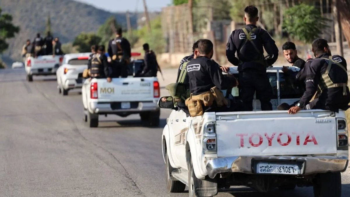 سوريا: اعتقال اللواء نائف درغام، النائب العام العسكري في عهد الأسد، بتهم تتعلق بانتهاكات جسيمة