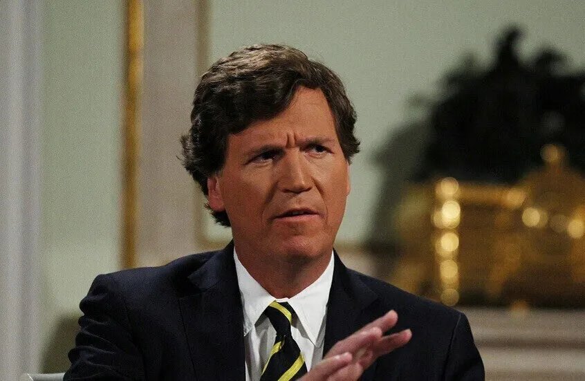 تاكر كارلسون ينتقد زيلينسكي: السماح له بقيادة المفاوضات خطأ وأوكرانيا تتجه نحو الزوال