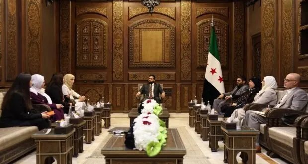 وزير الداخلية يبحث مع وفد من المجلس الاستشاري النسائي للأمم المتحدة تعزيز التعاون التنموي والأمني