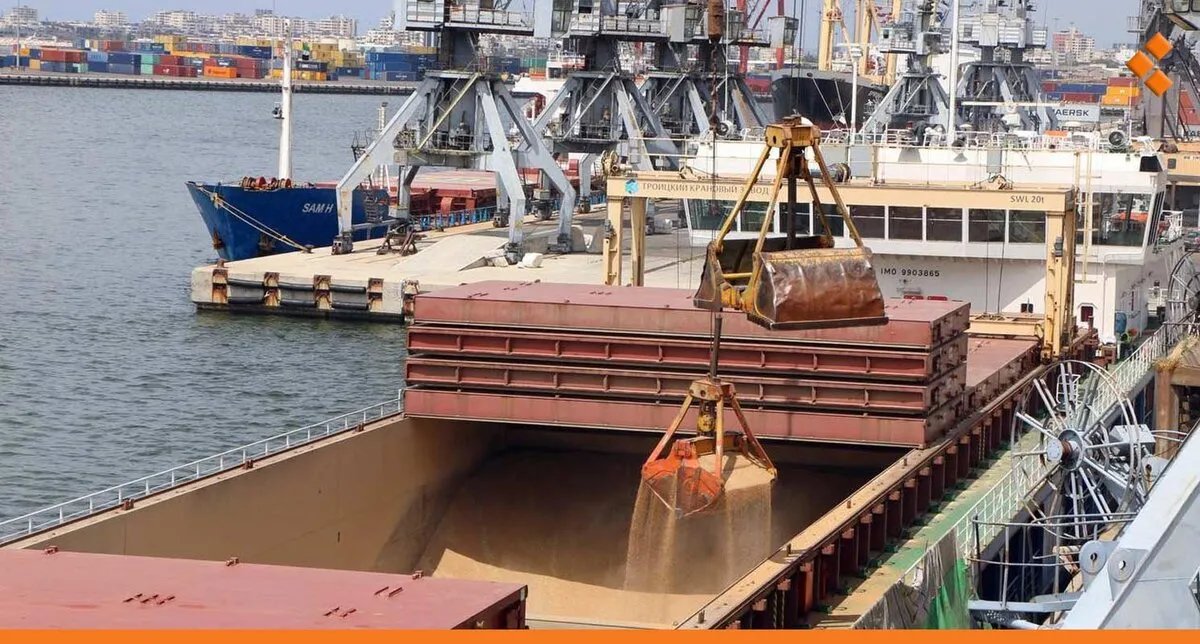 وصول أول شحنة قمح إلى اللاذقية بعد التغييرات الأخيرة.. وتوقعات بوصول شحنة أخرى قريباً