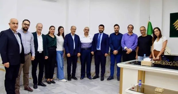 طرطوس: مدير الصحة يلتقي نقابات الأطباء والصيادلة لتعزيز التعاون وتحسين الخدمات الصحية