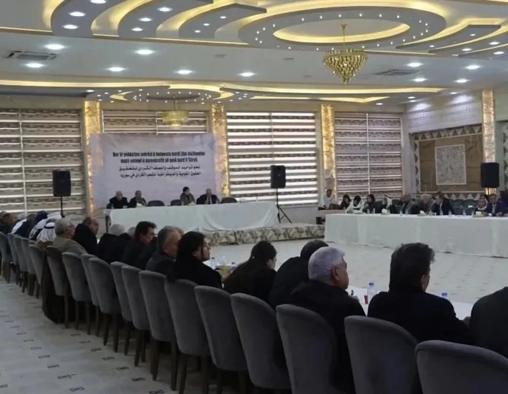 الأكراد في شمال شرقي سوريا يتفقون على رؤية موحدة تمهيداً للتفاوض مع دمشق