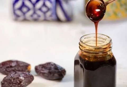 الدبس أم العسل: أيهما الأفضل لصحتك؟ خبراء التغذية يحسمون الجدل