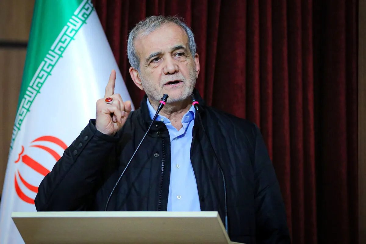 الرئيس الإيراني يعلن عن خطط لتطوير وتعزيز المنشآت النووية