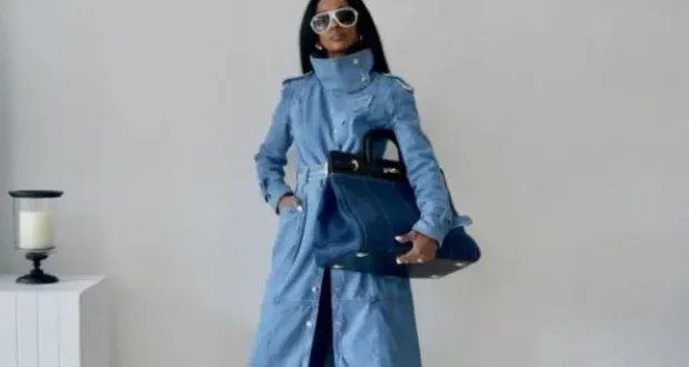 صيف 2025: دليلك الشامل لارتداء الجينز بأناقة وعصرية