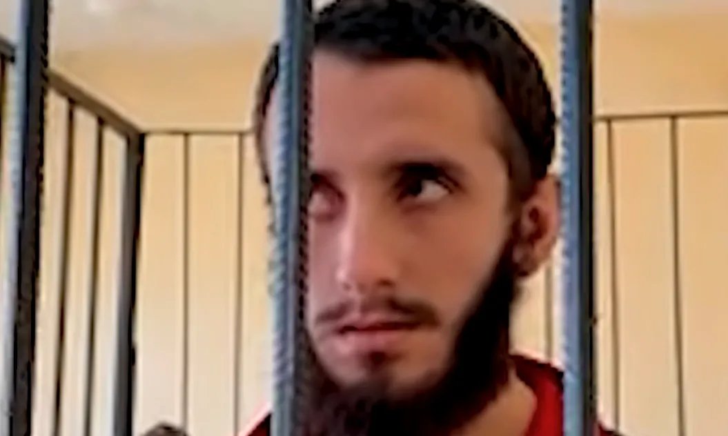 محكمة دير الزور تصدر حكمًا بالإعدام شنقًا على مدان باغتصاب وقتل طفلة (فيديو)