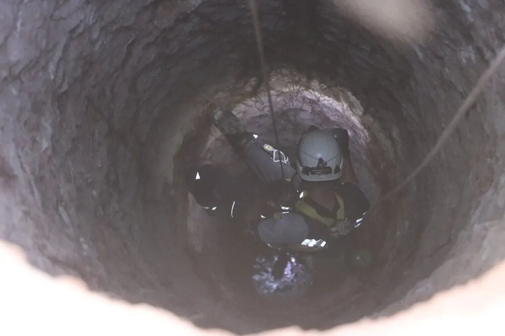 مأساة في ريف حلب: العثور على جثة طفل في بئر بعد أيام من البحث