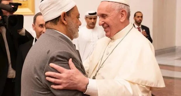 الأزهر الشريف ينعى البابا فرنسيس: قامة إنسانية ومناصر للحوار بين الأديان