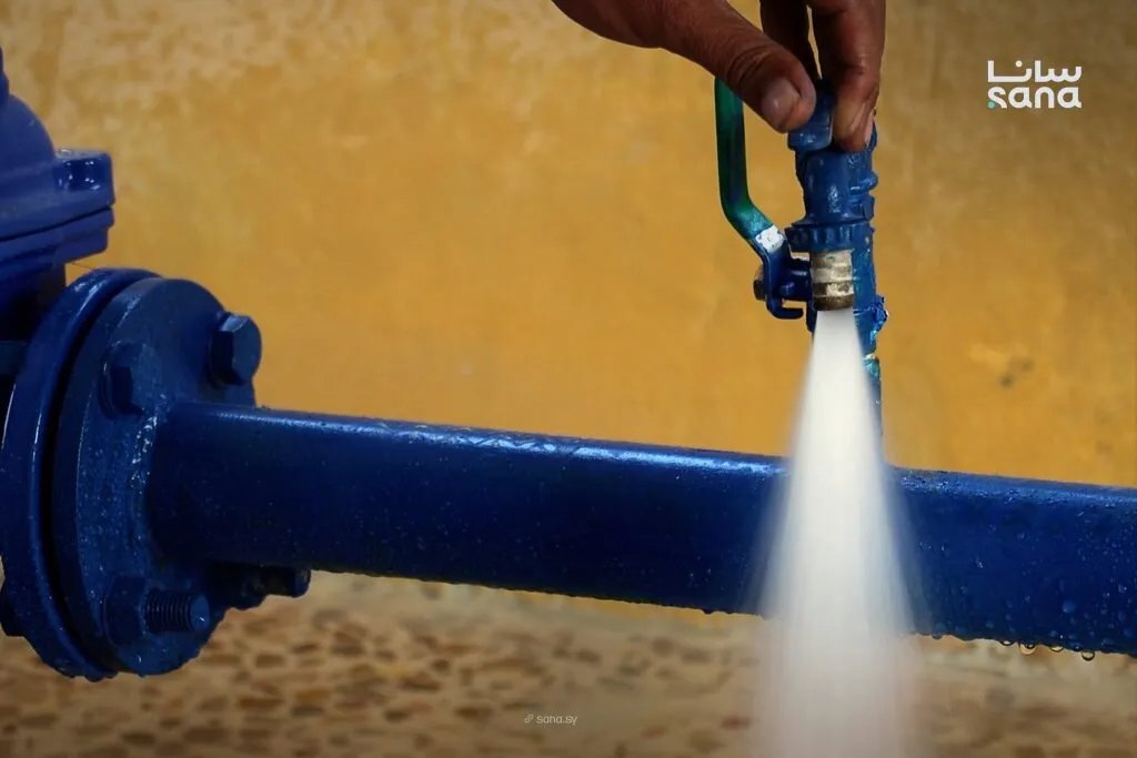 حمص: تشغيل بئر السمعليل بالطاقة الشمسية لضمان وصول مياه الشرب إلى الأهالي