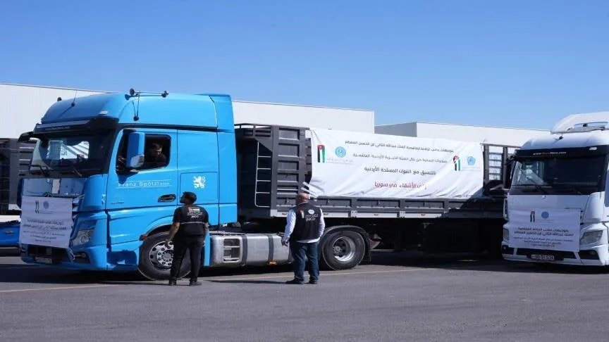 الأردن يطلق قافلة مساعدات إنسانية إلى سوريا تتضمن بيوتاً متنقلة ومواد طبية