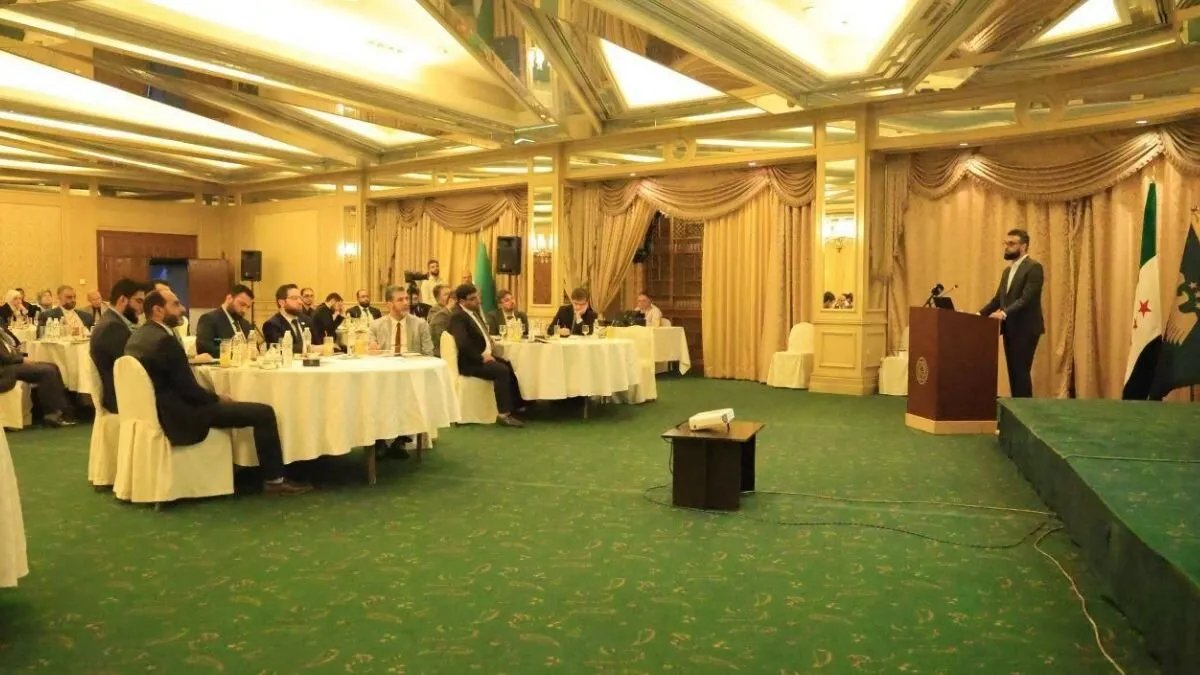 تحقيق يكشف: تجاوزات مالية بـ 7 ملايين دولار في عقد توريد آليات خلال النظام السابق في سوريا