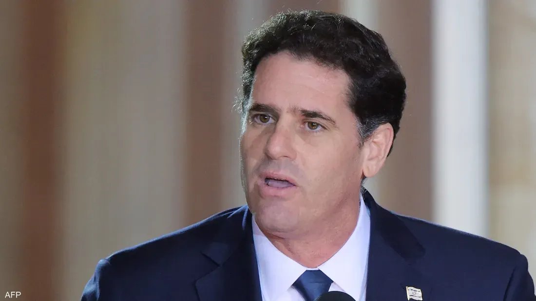 رون ديرمر، الوزير الإسرائيلي المسؤول عن المفاوضات مع سوريا، يستقيل من منصبه