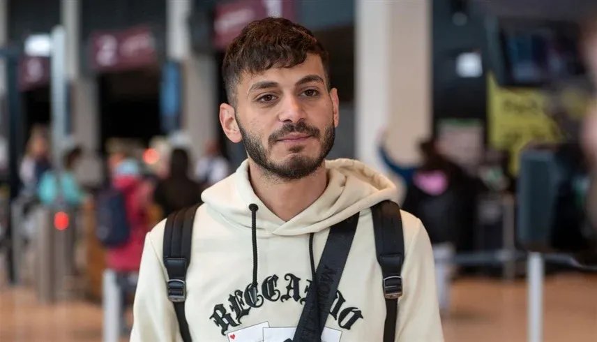 مؤثر فلسطيني يثير الجدل في برلين ويغادر إلى الأردن بعد إطلاقه ألعاباً نارية على مبنى سكني