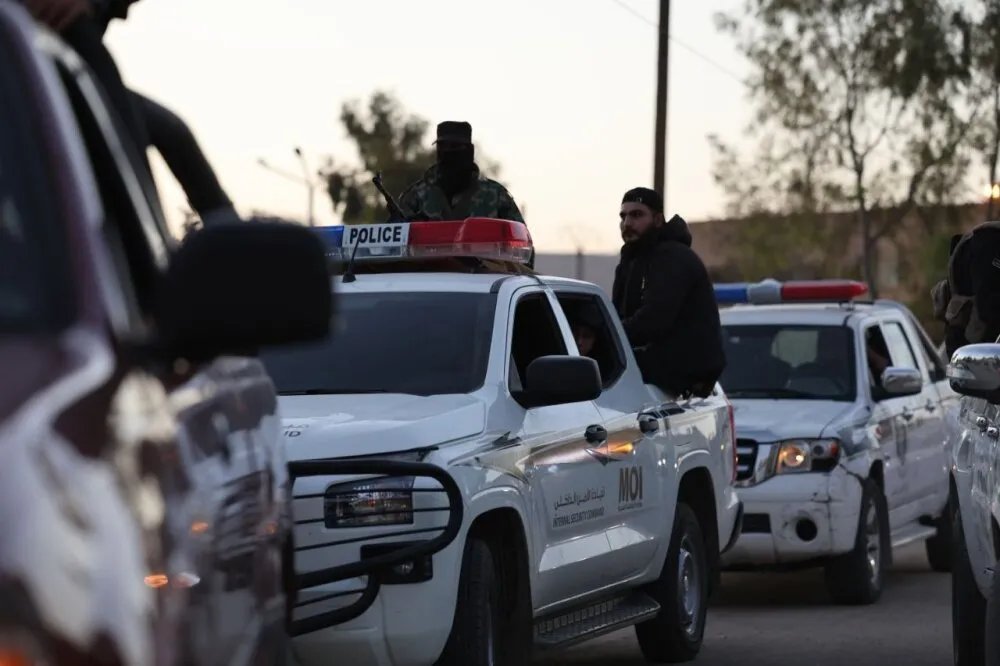 تفاصيل القبض على مجموعة مسلحة ومصادرة أسلحة وذخائر في ريف طرطوس