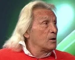 وداعًا يا أسطورة: وفاة حارس المرمى الأرجنتيني هوغو غاتي عن عمر يناهز 80 عامًا