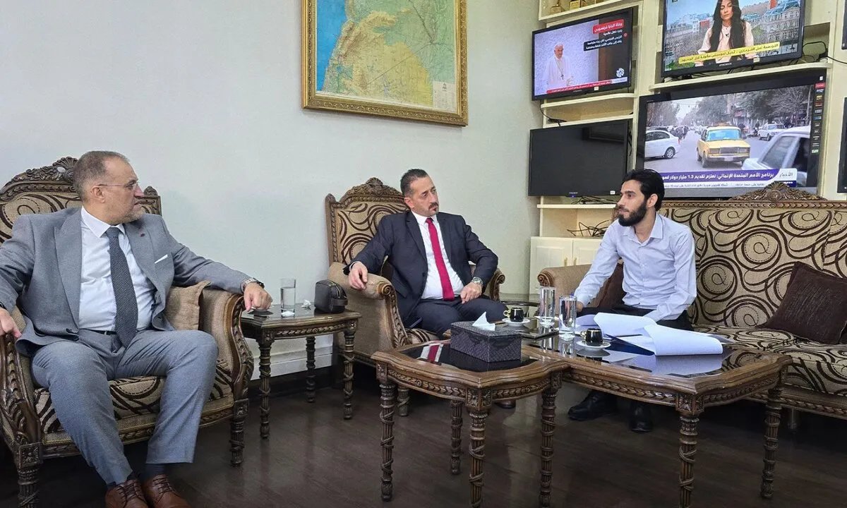 الإخبارية السورية تنطلق ببث فضائي عالي الجودة عبر "سهيل سات" بعد تأجيلات