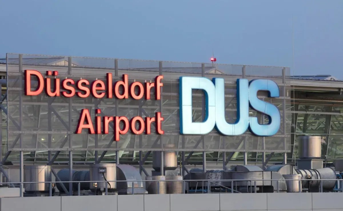 لماذا تتأخر الرحلات في مطار دوسلدورف؟ اتفاقية "أنغرلاند" وتدريبات الناتو تسببان فوضى المسافرين
