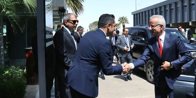 وزير النقل السوري يستقبل نظيره التركي في دمشق لبحث التعاون في البنية التحتية