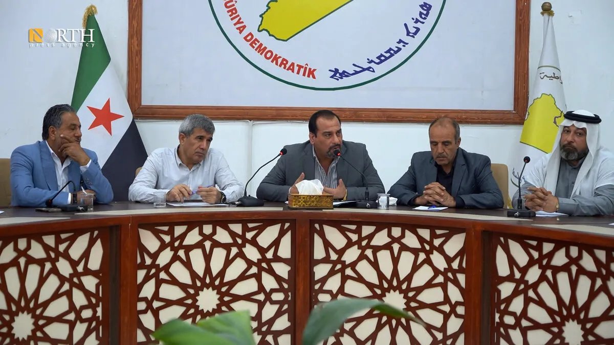 الرقة تخطو نحو الحوار: لجنة مجتمعية تجتمع لرسم مستقبل المدينة مع دمشق