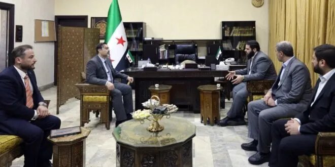 وزير التربية ومحافظ ريف دمشق يبحثان تطوير التعليم وإعادة تأهيل المدارس المتضررة