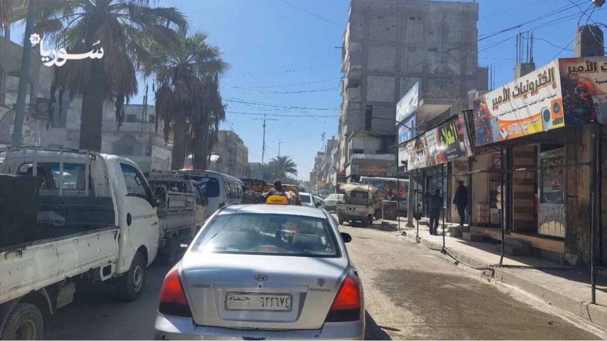 خانق مروري يخنق الرقة: سكان يطالبون بحلول جذرية وأزمة تتفاقم