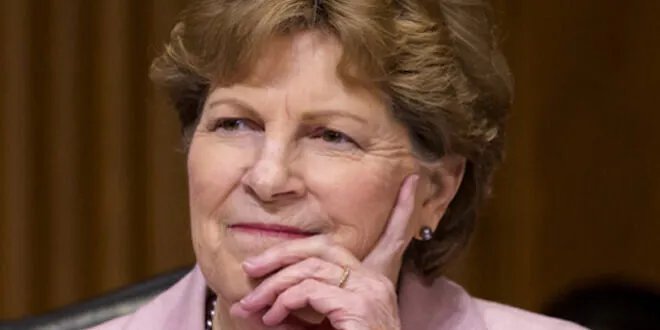 سيناتورة أمريكية تدعو لتخفيف العقوبات عن سوريا لتجنب عدم الاستقرار وتعزيز المصالح الأمريكية