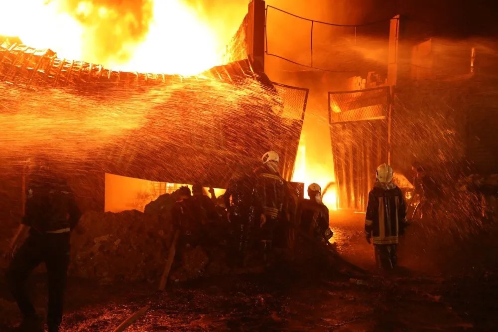 حريق هائل في محطة وقود بالباب يخلف 28 جريحًا بينهم نساء وعناصر إطفاء