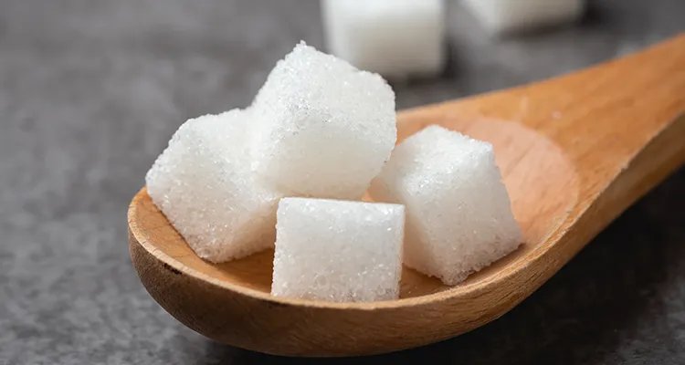 دراسة تحذر: بدائل السكر قد تعيق فقدان الوزن وتزيد الشهية!