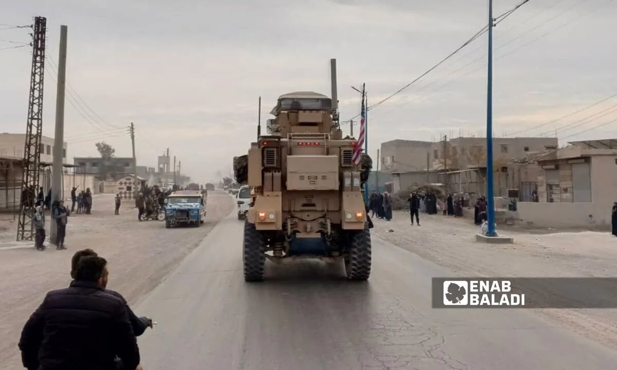 تحركات مفاجئة: أمريكا تسحب آلياتها العسكرية من الحسكة إلى العراق وسط تكهنات بتقليص الوجود الأمريكي في سوريا