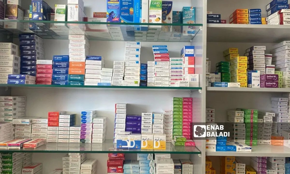 الدواء في سوريا: معاناة مستمرة وارتفاع الأسعار يدفع المرضى للاقتراض