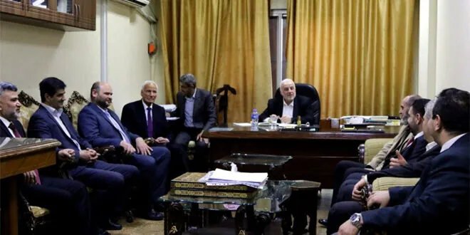 وزير الأوقاف يناقش قضايا الأسرة والدين مع قضاة المحكمة الشرعية بدمشق