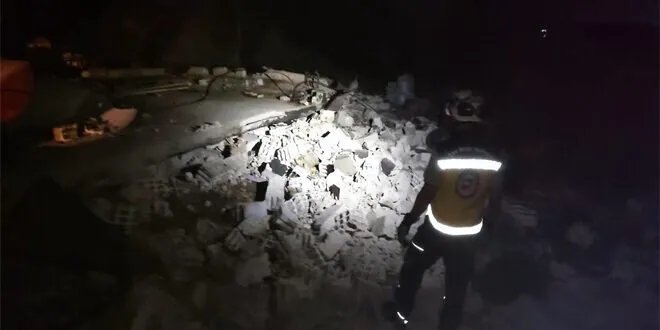 انفجار يهز منطقة الكباس بدمشق: إصابة وانهيار مبنى.. والدفاع المدني يحقق