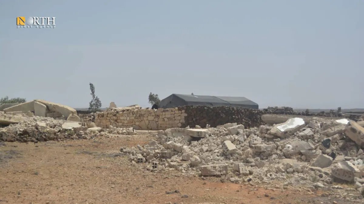 عودة مؤلمة: أهالي درعا يقيمون خيامًا فوق أنقاض منازلهم في اللجاة