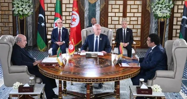 غموض يكتنف القمة المغاربية: هل تعرقل الخلافات الليبية والضغوط الخارجية مساعي الجزائر لتوحيد المنطقة؟