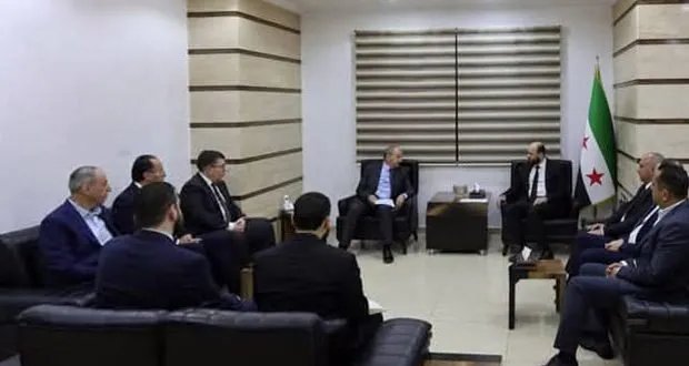 وزير الطاقة يبحث مع صناعيي دمشق حلولاً مستدامة لدعم الصناعة الوطنية