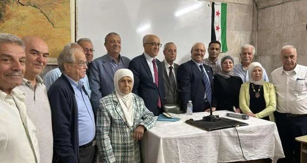 محاضرة حول القمة العربية واللغة العربية تتضمن ذكريات عائلية وشهادة من معن بشور