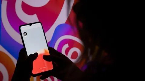 ميتا تطلق إعلانات ثريدز عالميًا وتنافس إكس بقوة: خطوة جريئة نحو الهيمنة على سوق الإعلانات الرقمية