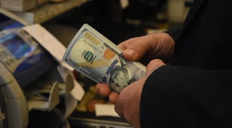 قرارات المركزي السوري تثير قلق شركات الصرافة في الشمال: هل نشهد إغلاقات واسعة؟