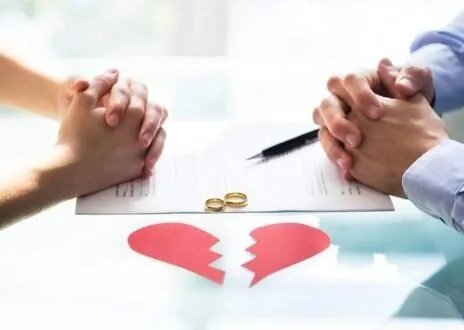 الأبراج الأكثر تعلقًا: لماذا يعودون إلى الحب القديم رغم الانفصال؟