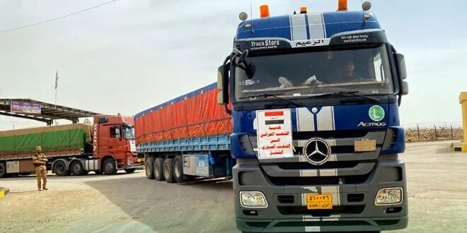 وصول منحة القمح العراقية إلى سوريا: 55 شاحنة تدخل عبر معبر البوكمال