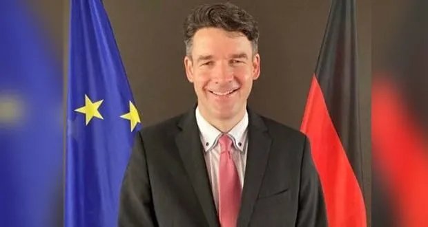 المبعوث الألماني: رفع علم سوريا في الأمم المتحدة خطوة تاريخية نحو عودتها للمجتمع الدولي