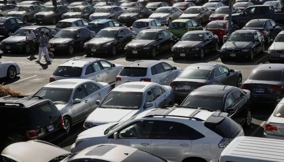 سوريا تستقبل 100 ألف سيارة: انخفاض كبير في الأسعار بفضل تخفيض الرسوم الجمركية